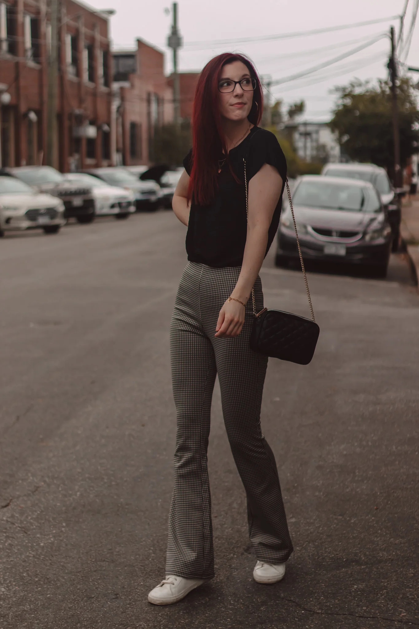 3 Ways To Style Flared Leggings In An Effortless Way!