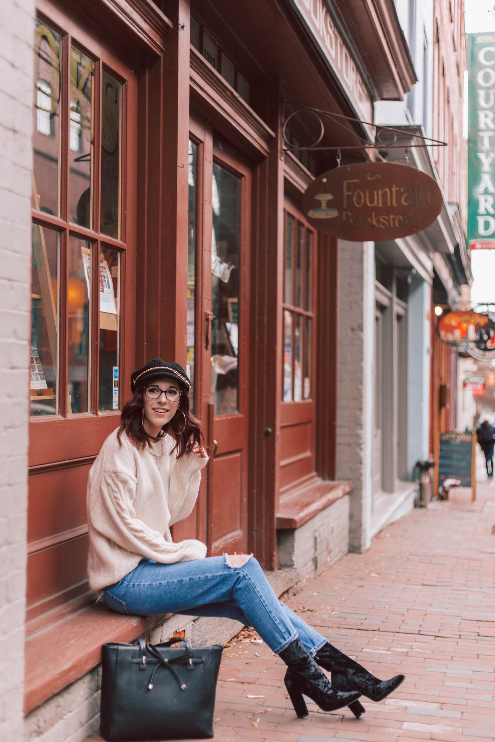 The Cutest Way To Wear Boyfriend Jeans For Winter