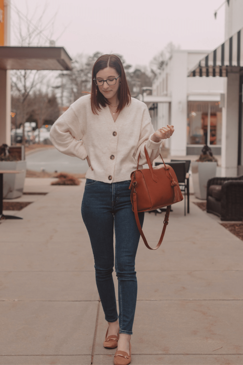 How To Style A Basic Cardigan For A Simple Spring Outfit In 2022