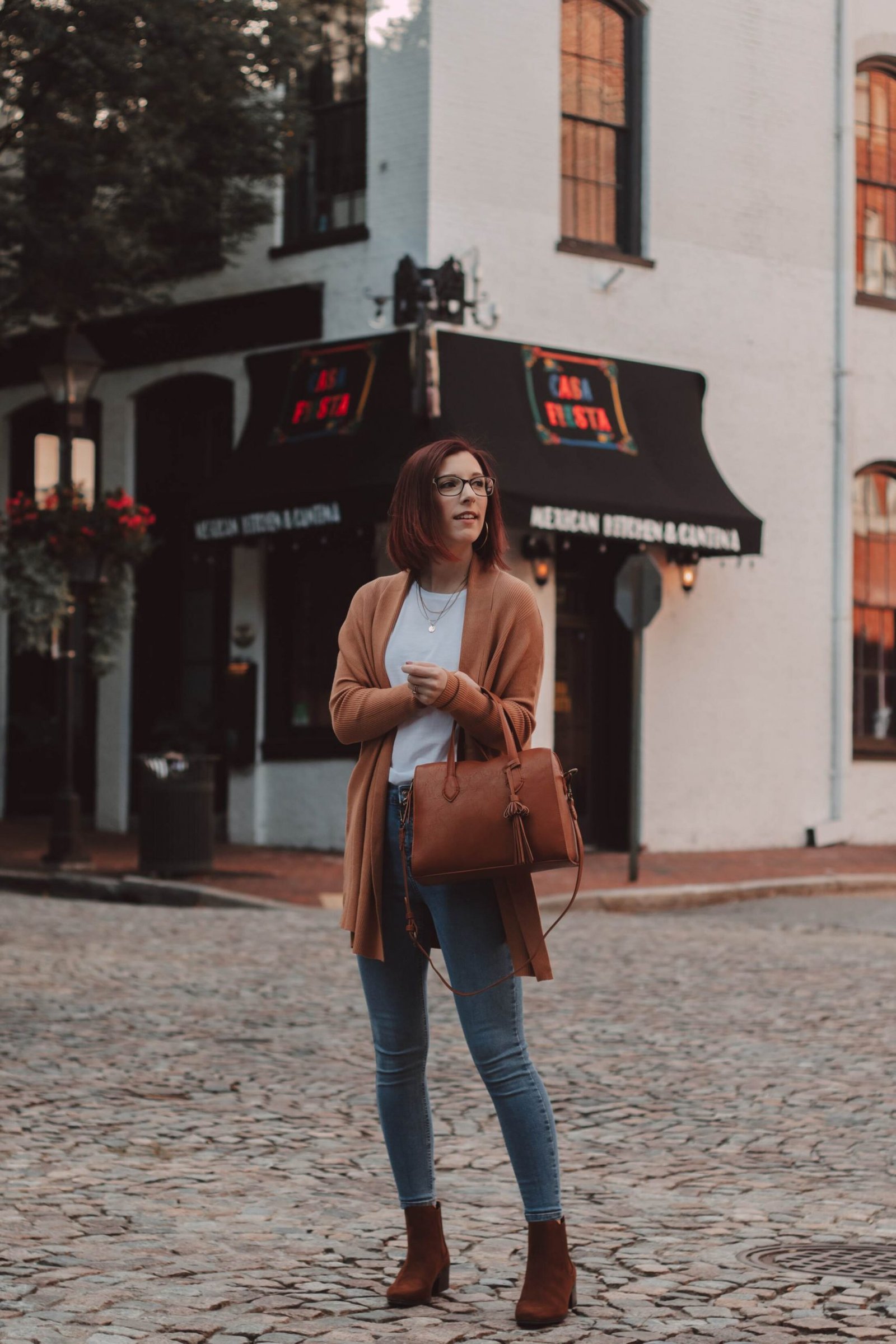 Simple Cardigan Outfits for Fall That You’ll Love