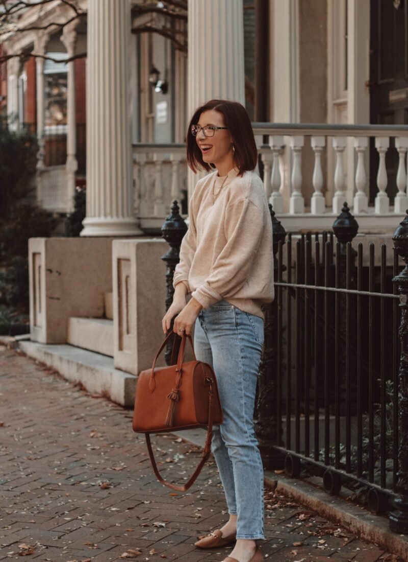 One Casual Chic Fall Sweater Outfit to Copy Right Now