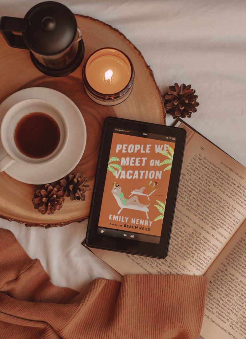 Book Review: People We Meet on Vacation by Emily Henry