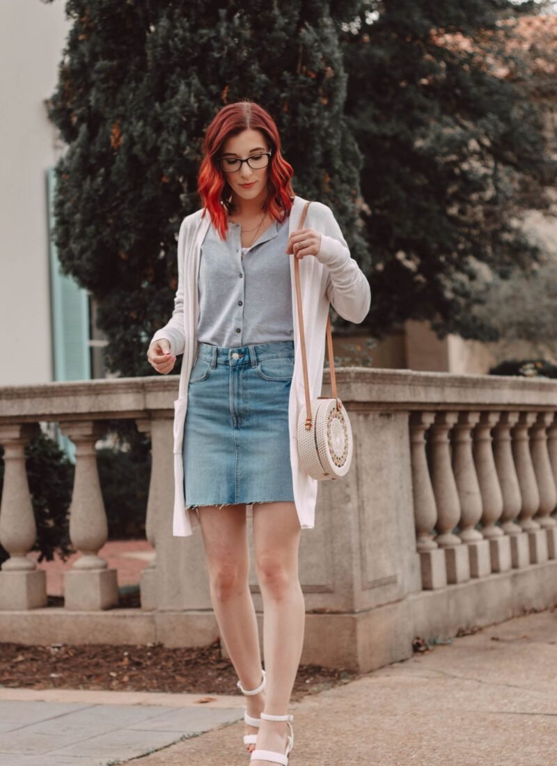 How to Look Extremely Classy While Wearing a Denim Skirt