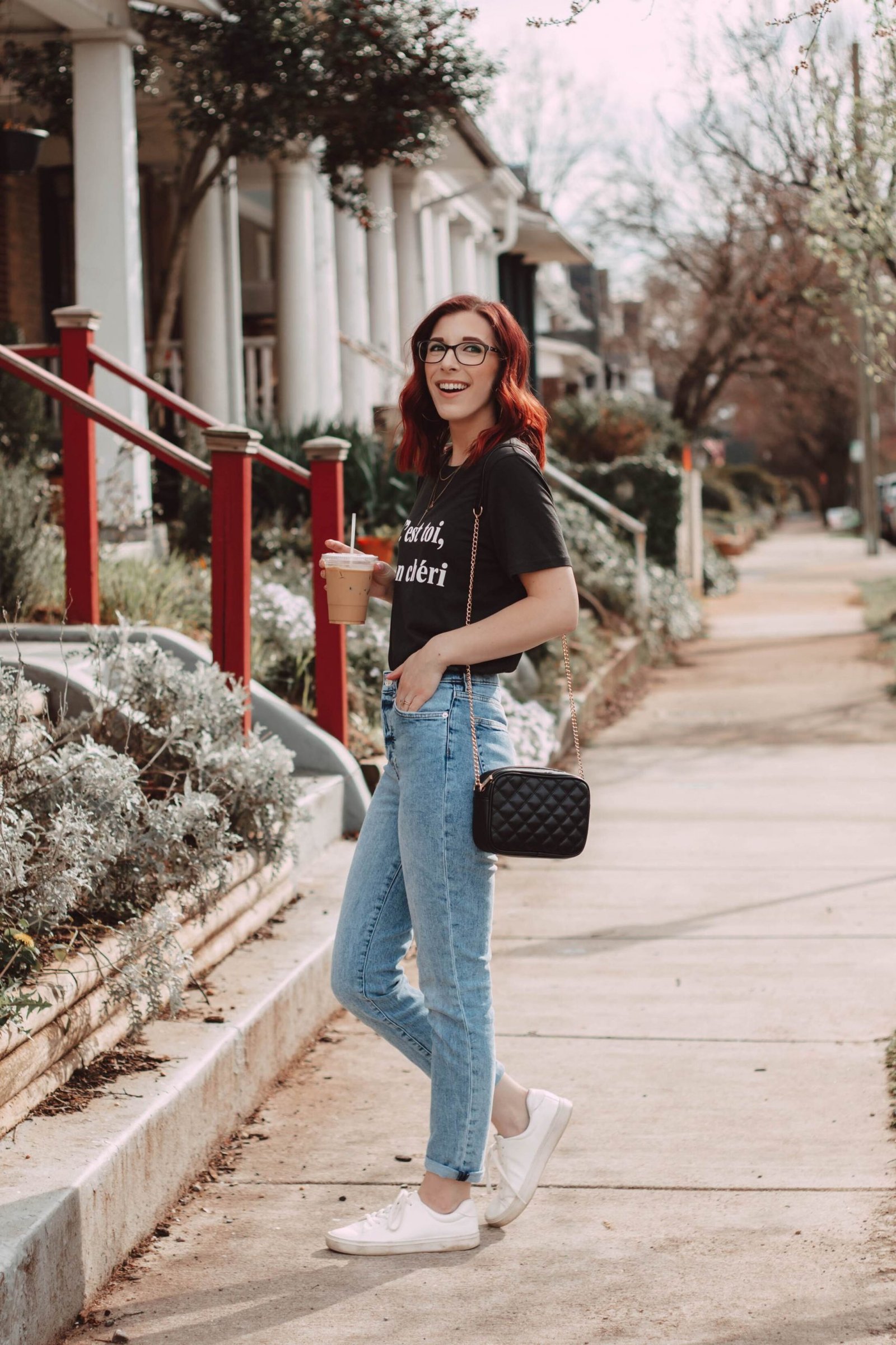 White graphic tee clearance outfit